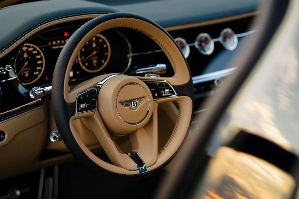 2020 bentley continental flying spur review
