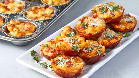 preview for Mac & Cheese Pizza Bites Jam-Packed With Pepperoni!