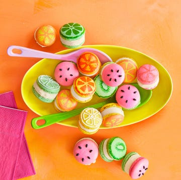 Macaron Ice Cream Sandwiches - Homemade Ice Cream Sandwich Recipes macaron ice cream sandwiches homemade ice cream sandwich recipes