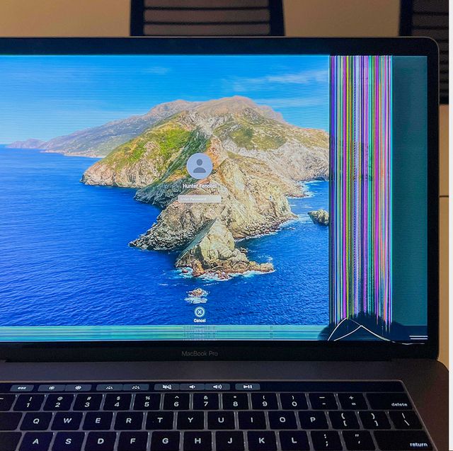macbook cracked screen and macbook mount