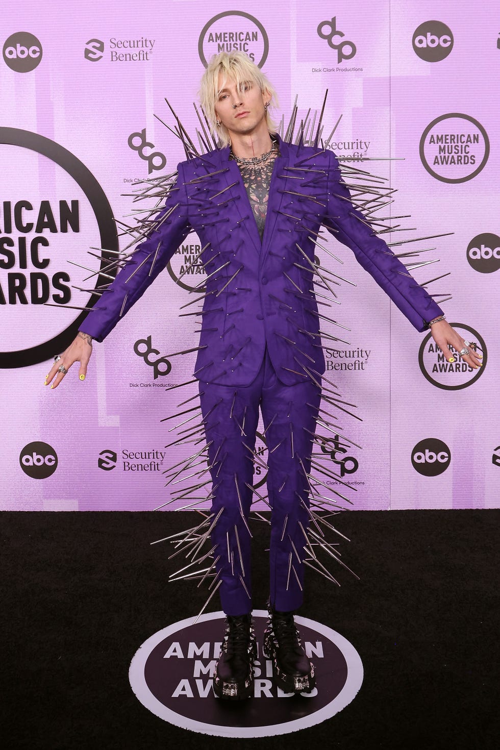2022 american music awards arrivals
