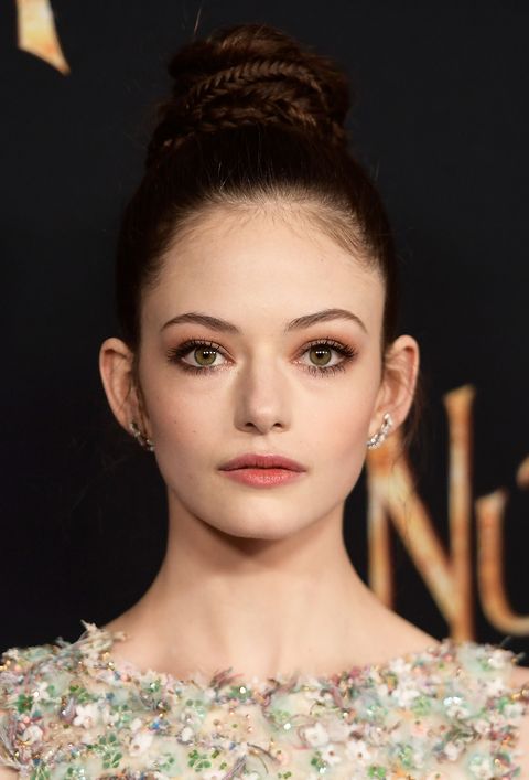 Mackenzie Foy Hair Premiere Of Disney's 'The Nutcracker And The Four Realms' - Arrivals