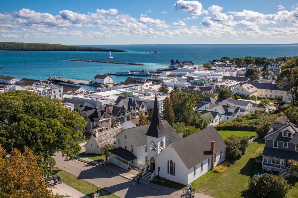 mackinaw island town view