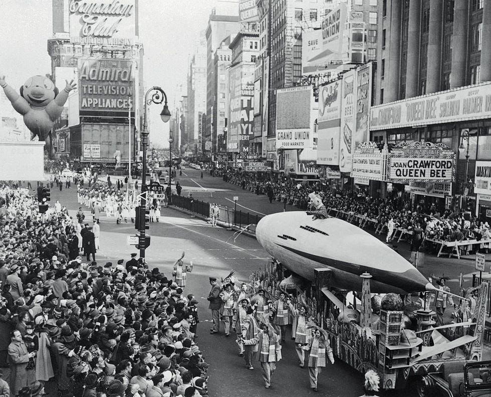 Macy's Thanksgiving Day Parade Through the Years: Photos