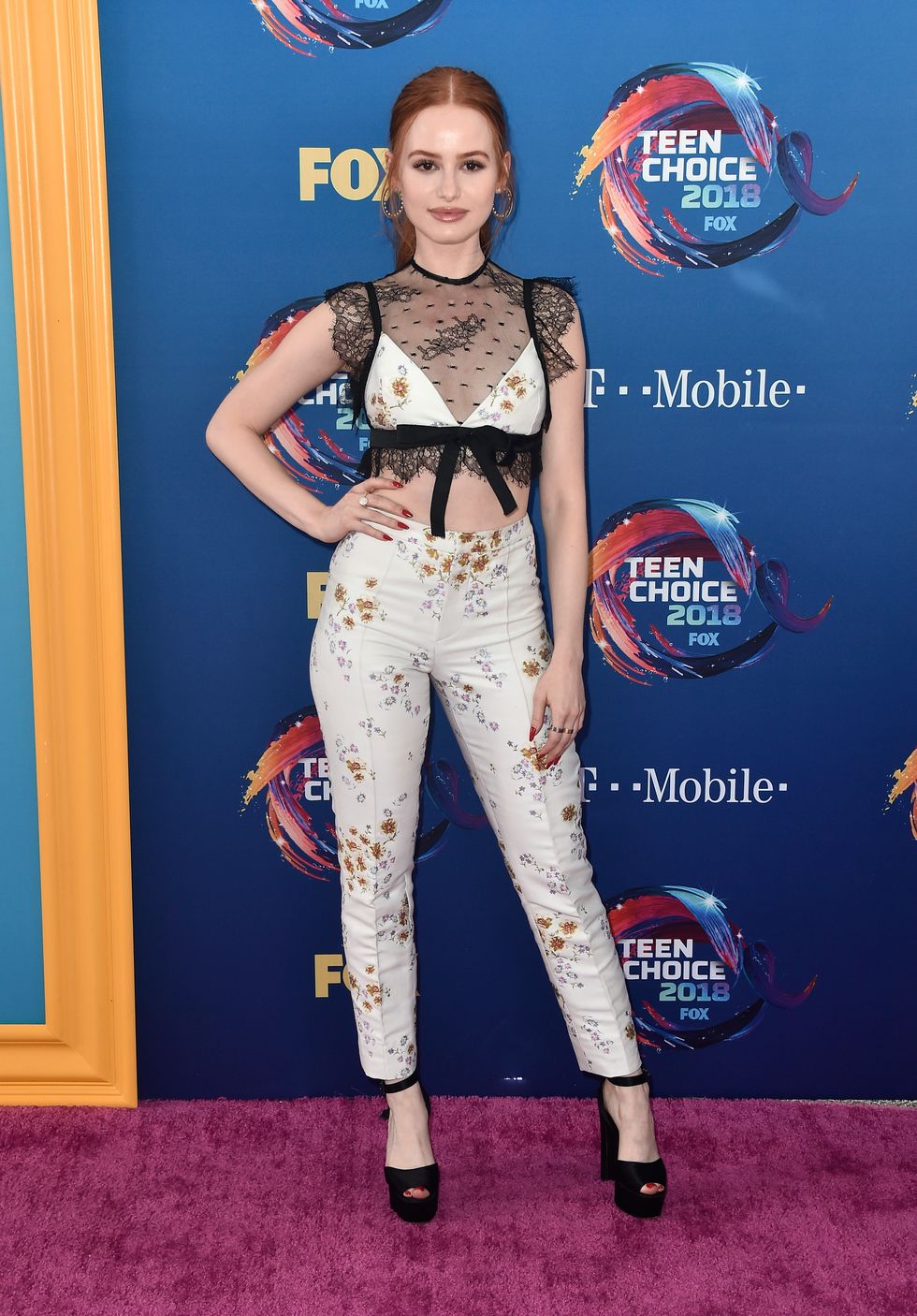 Celebrities Who Stunned in Bra Tops at the Teen Choice Awards 2018 ...