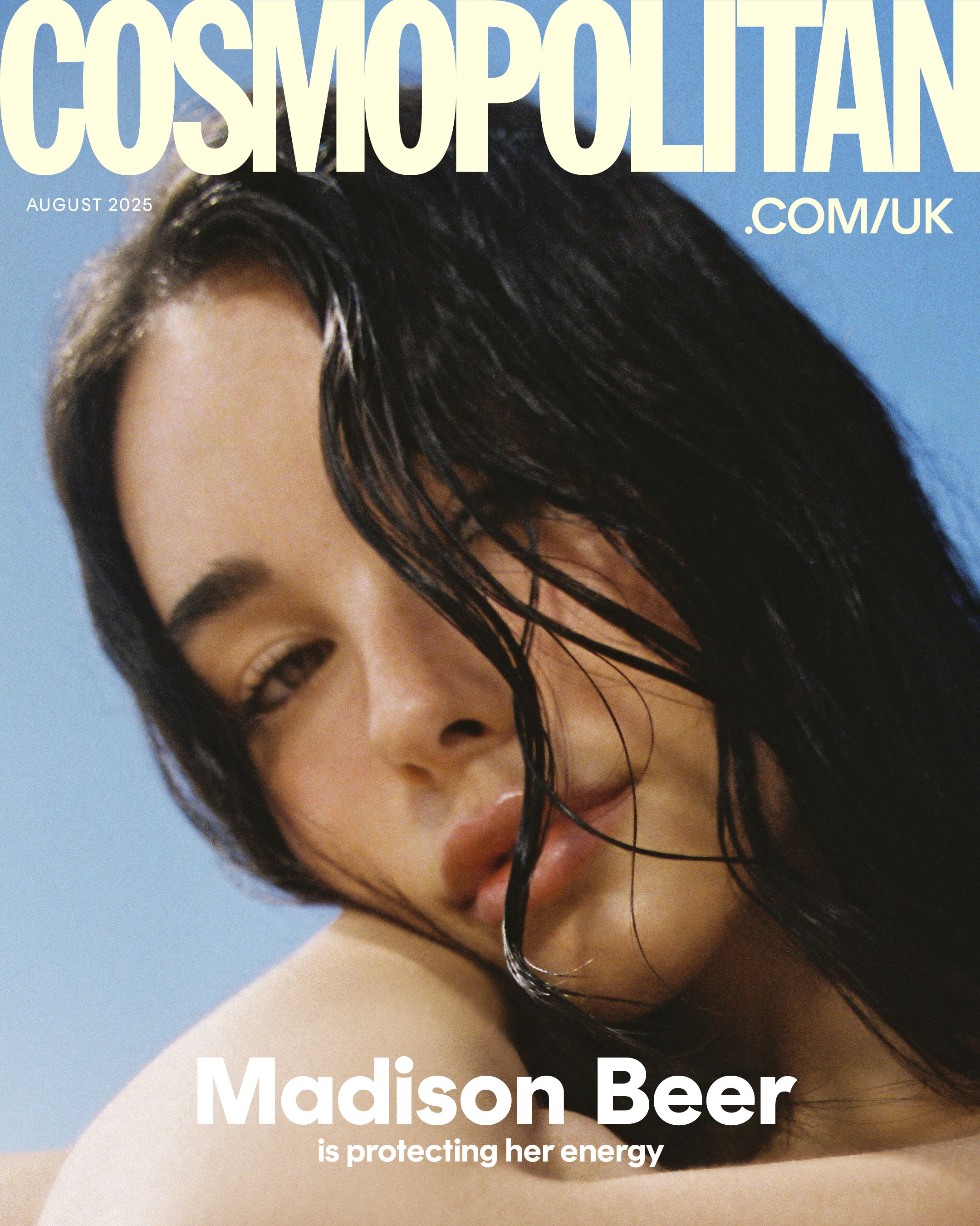 女性情報誌 COSMOgirl! Magazine 2 2021 Madison Beer Madison Beer is on the cover of the magazine '' Cosmo Girl