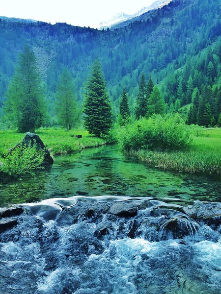 Natural landscape, Body of water, Nature, Water resources, Water, River, Watercourse, Green, Wilderness, Stream, 