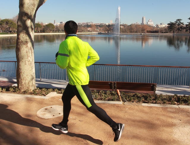 Cualés son las mejores zonas y horas para correr por Madrid y evitar la contaminación.