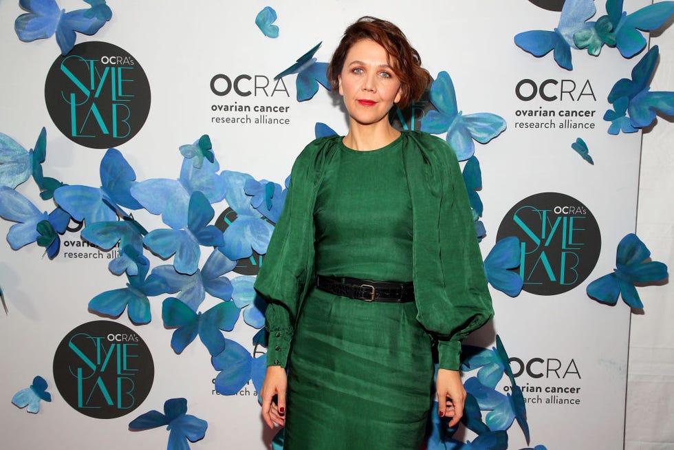 maggie gyllenhaal   cinnamon brown hair
