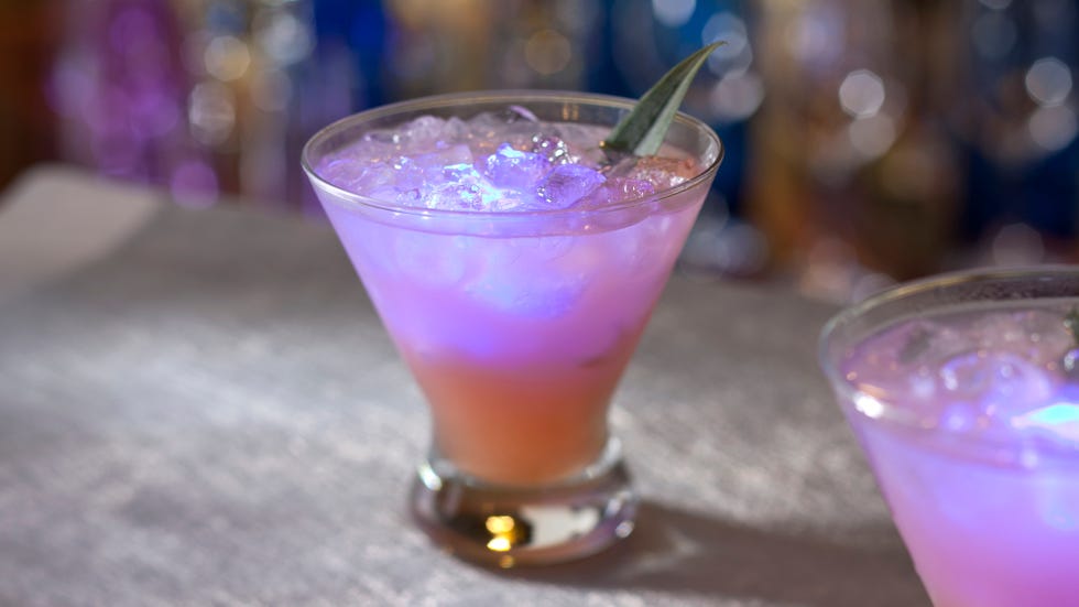 Drink, Non-alcoholic beverage, Alcoholic beverage, Cocktail, Cocktail garnish, Distilled beverage, Italian soda, Food, Mai tai, Punch, 