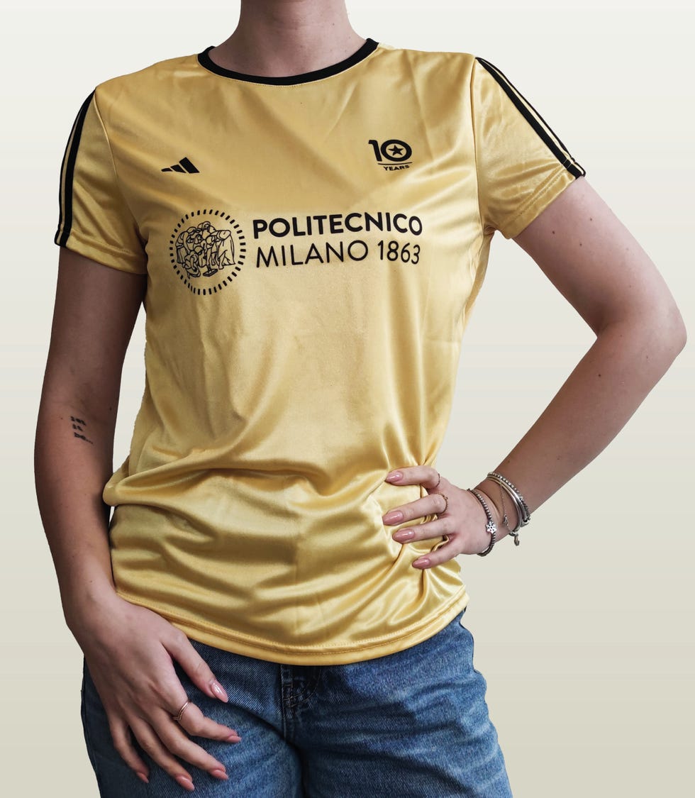 maglia adidas anniversary edition in colorazione gold