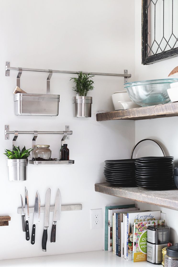 Perfect Your Kitchen Storage With This DIY Hanging Rack