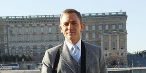 Daniel Craig Does His Own James Bond Stunts