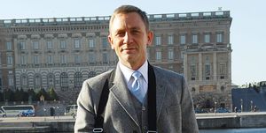 Daniel Craig Does His Own James Bond Stunts