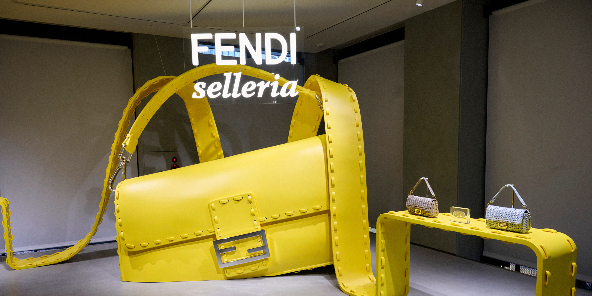 【正規店即納】FENDI Selleria フェンディ セレリア バッグ