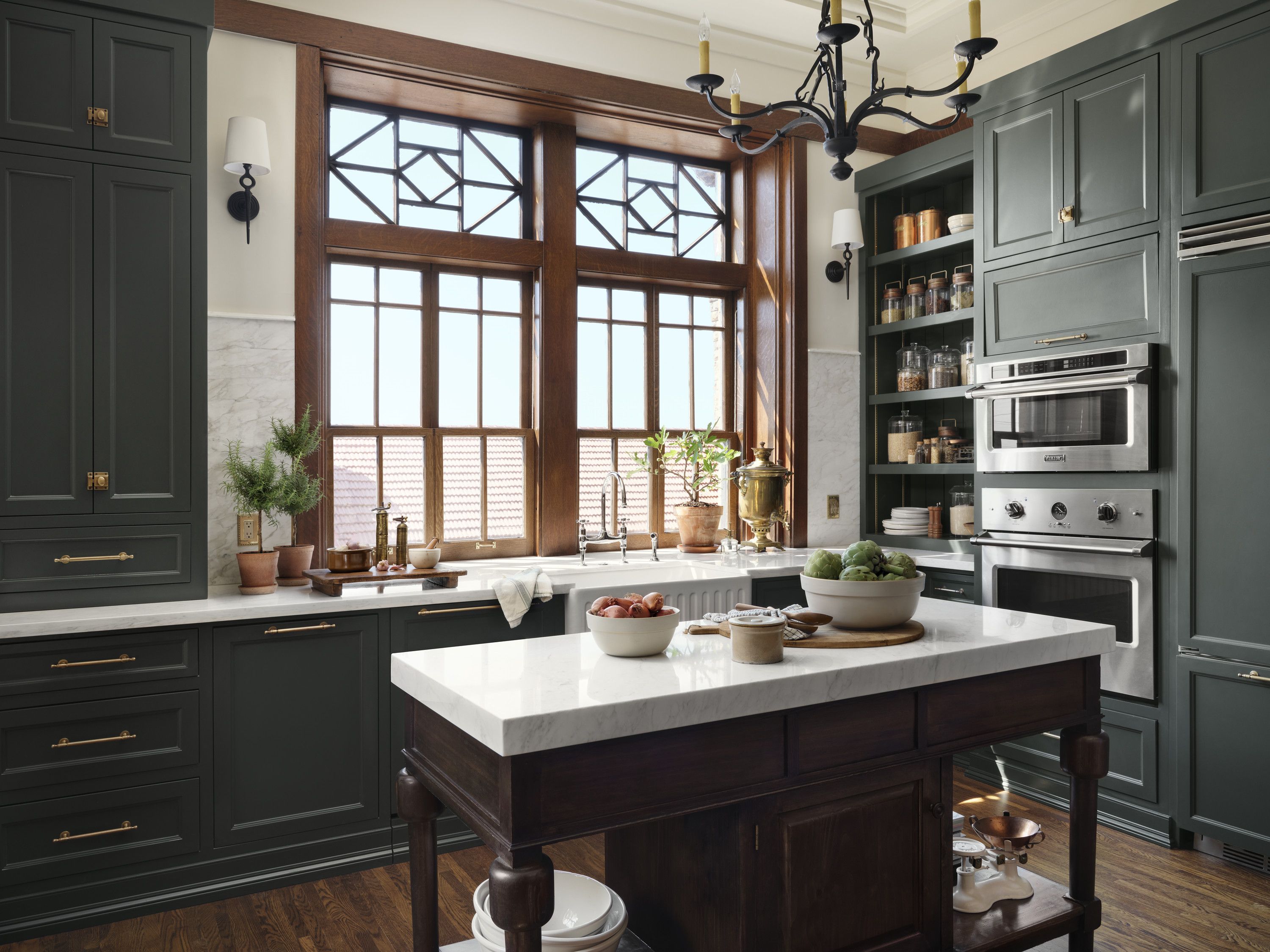 12 Popular Joanna Gaines Paint Colors Inspired By Fixer Upper Projects Main Floor Of The Castle 6670898181a32