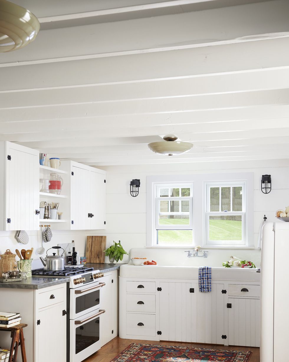 white coastal kitchen with shiplap
