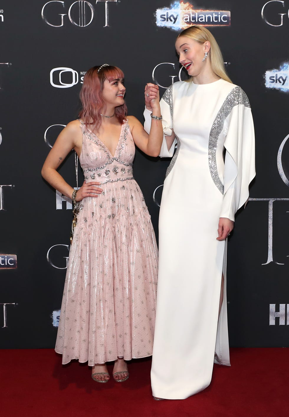 Maisie Williams and Sophie Turner Hit the BAFTA Tea Party Red Carpet, Watchers on the Wall