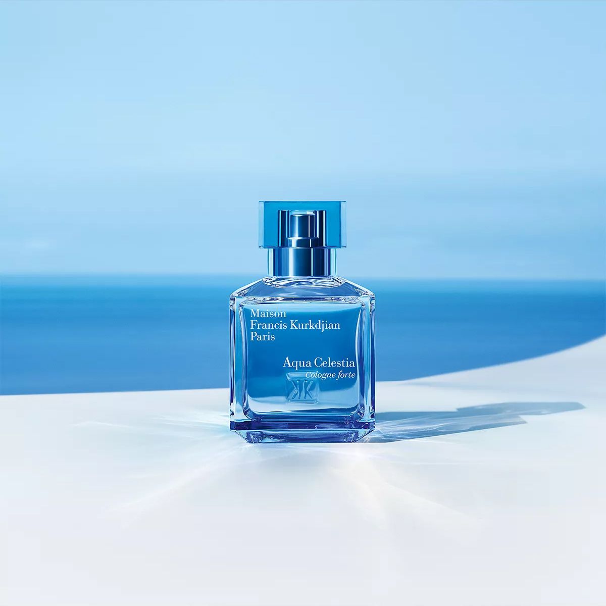 18 Best Aquatic Perfumes That Smell Better Than Vacation