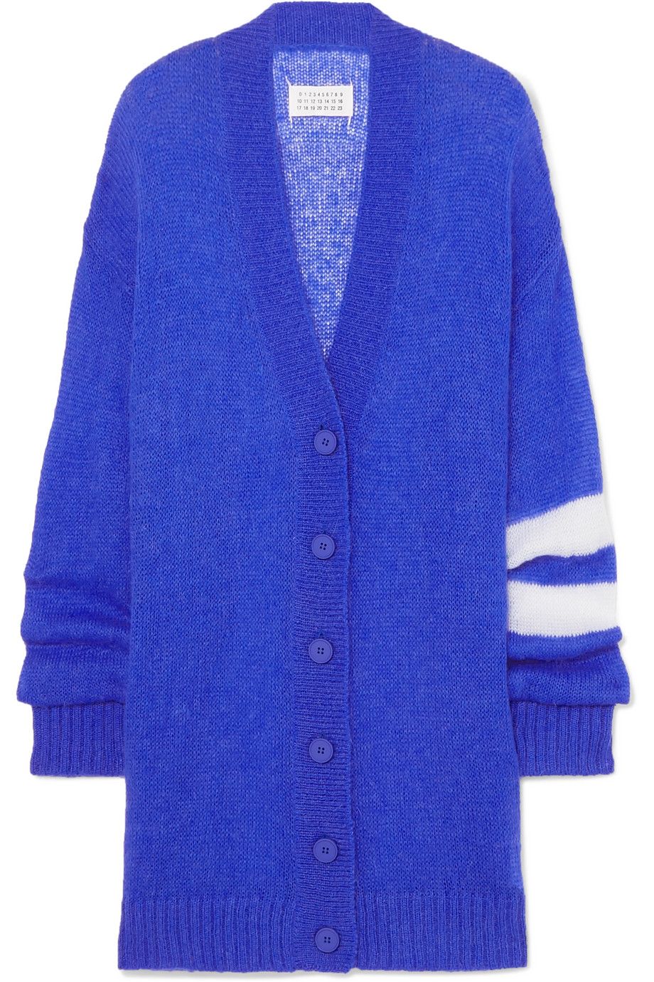 Clothing, Cobalt blue, Outerwear, Blue, Woolen, Sleeve, Electric blue, Cardigan, Sweater, Wool, 