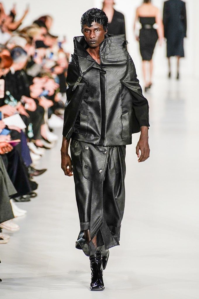 Black models discount maison margiela