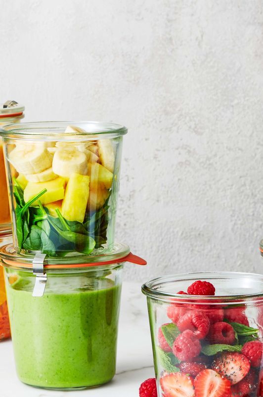 make ahead smoothies with greens and berries