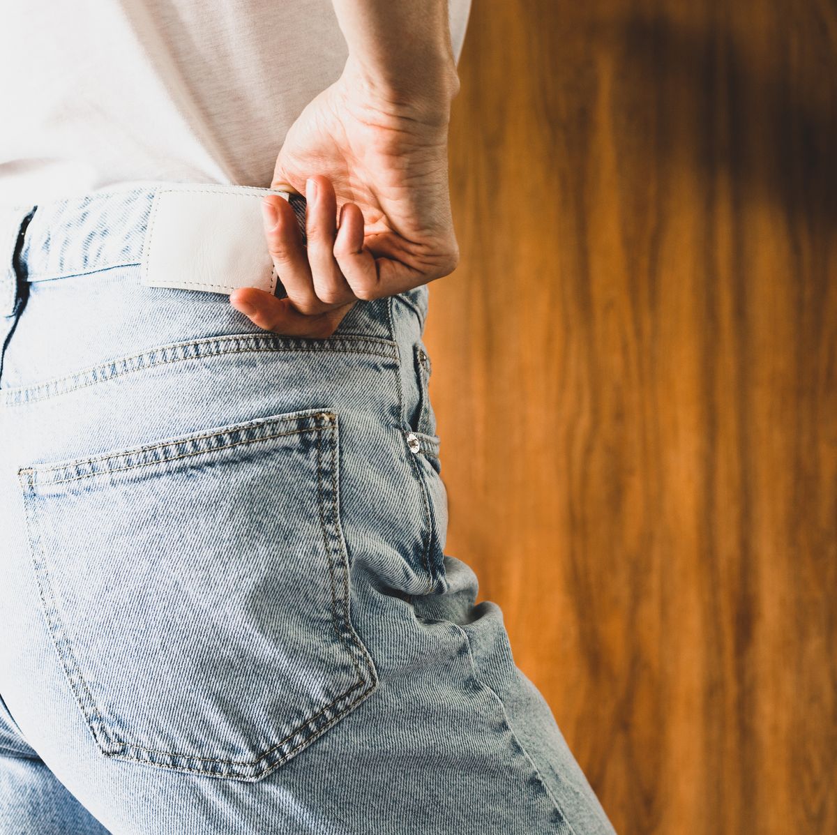 How to Dry Jeans the Right Way, 2 Ways
