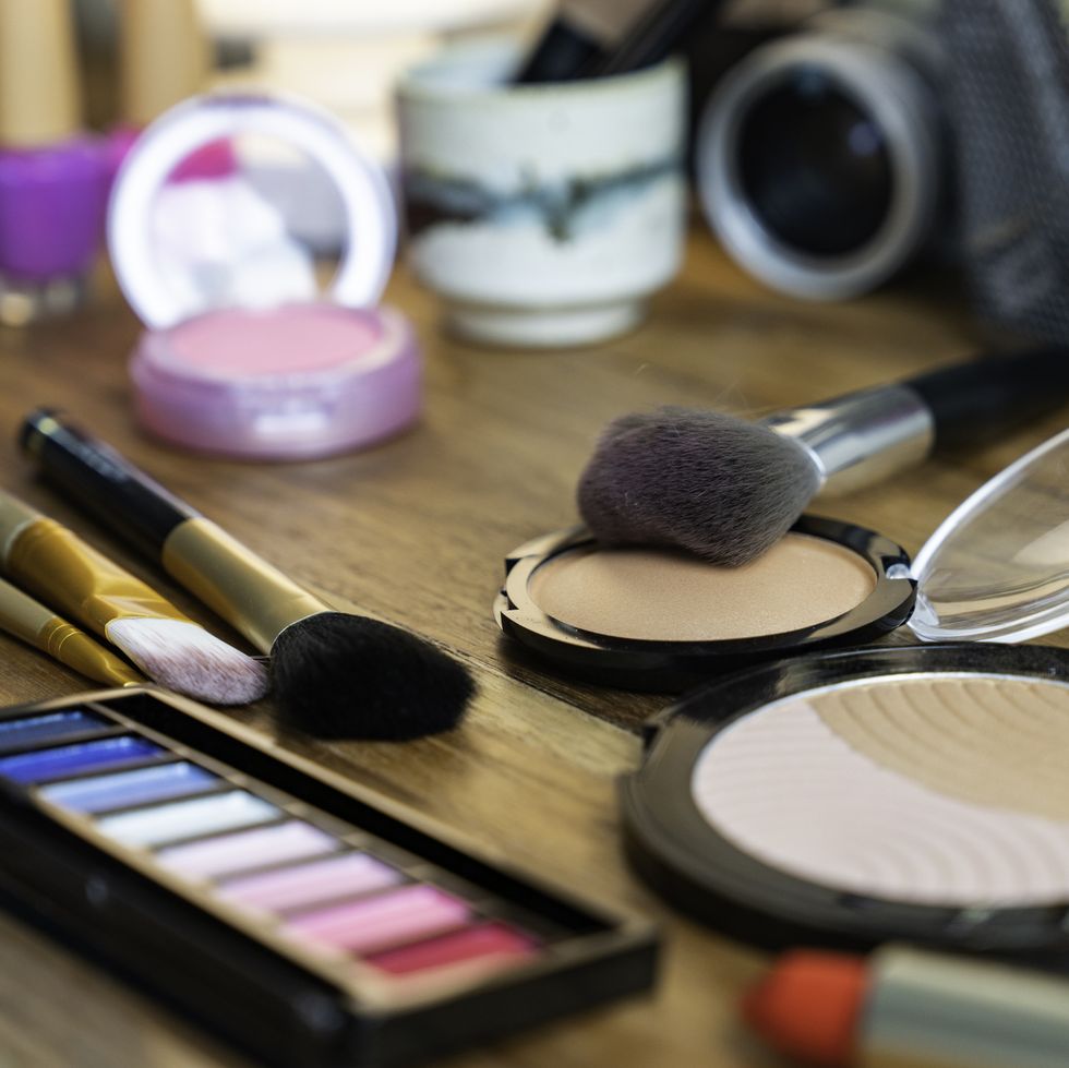 makeup brush and makeup