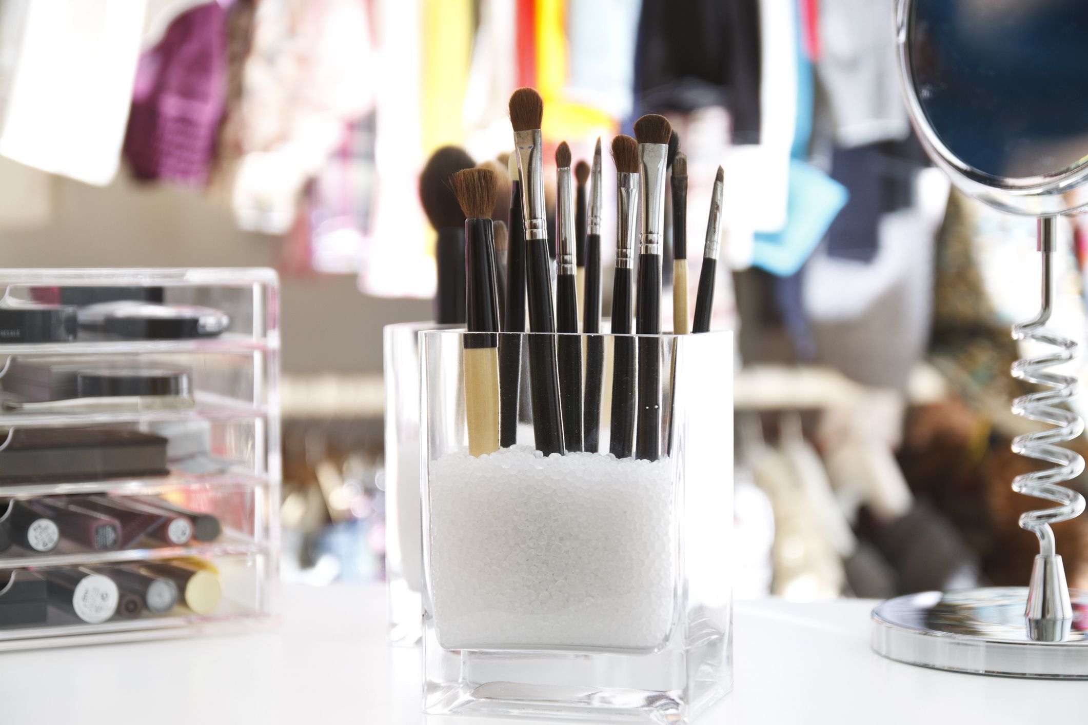 Makeup Organizer Ideas - 7 Brilliant Makeup Storage Ideas and Containers
