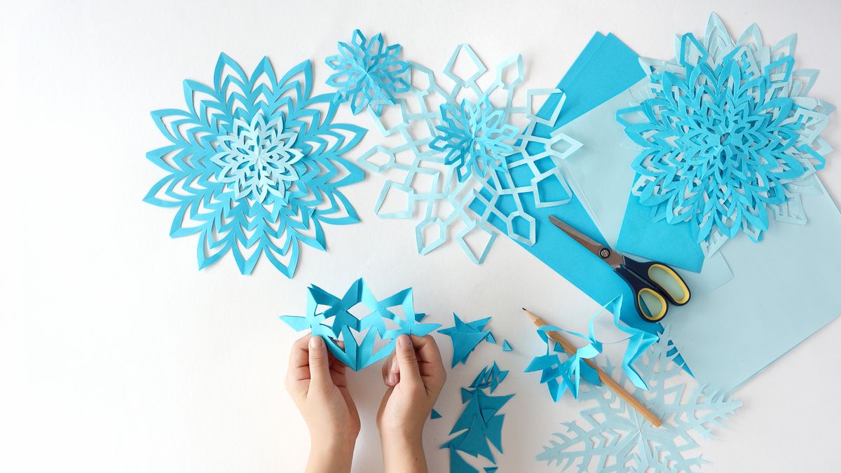 How To Make DIY Paper Snowflakes in 2018 - Paper Snow Flake