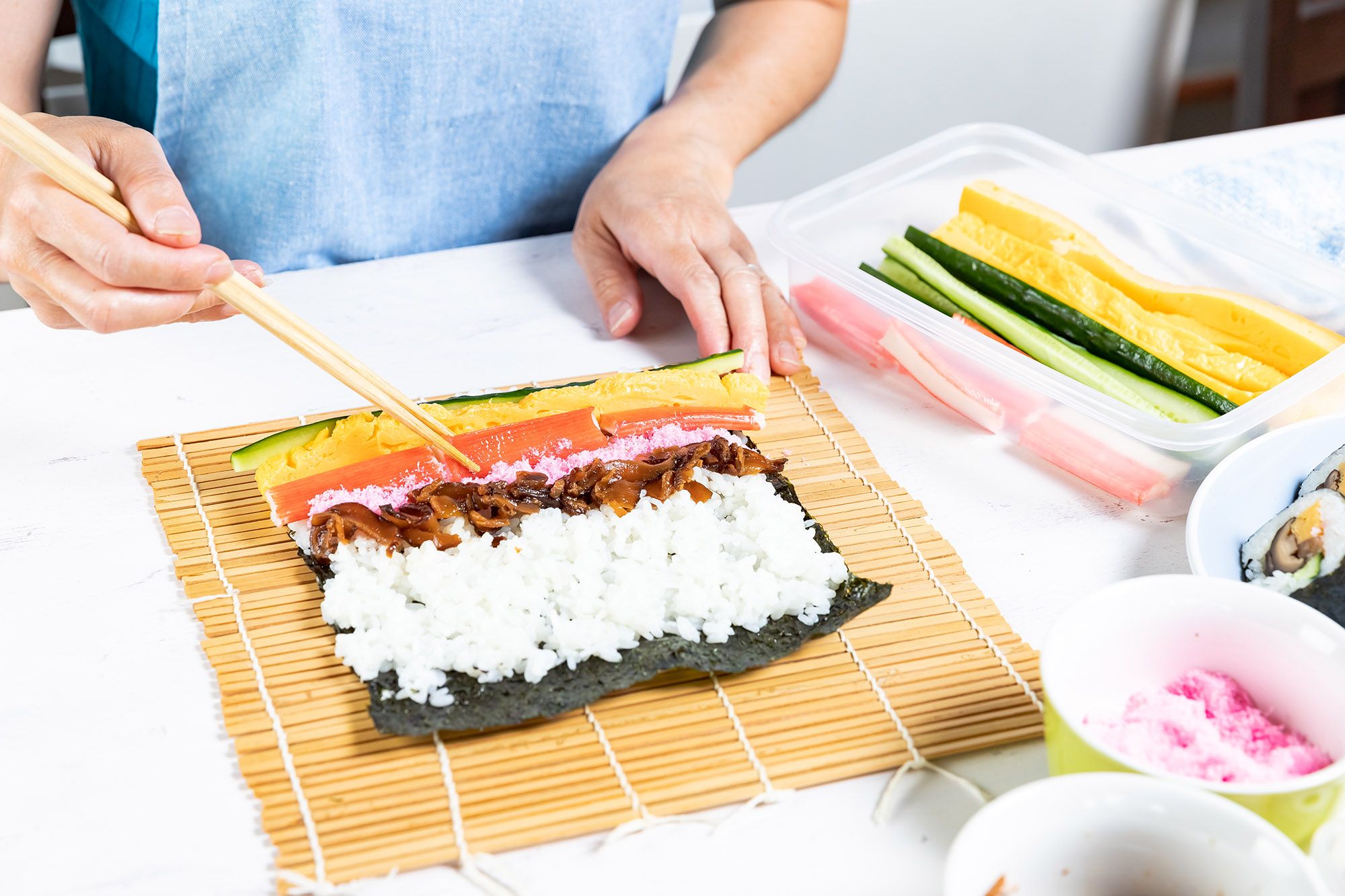 Hacer sushi en casa: 12 recetas fáciles que parecen de restaurante