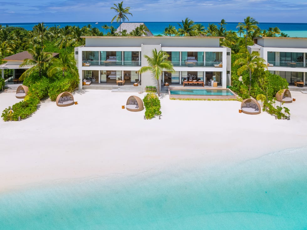 best hotels in maldives