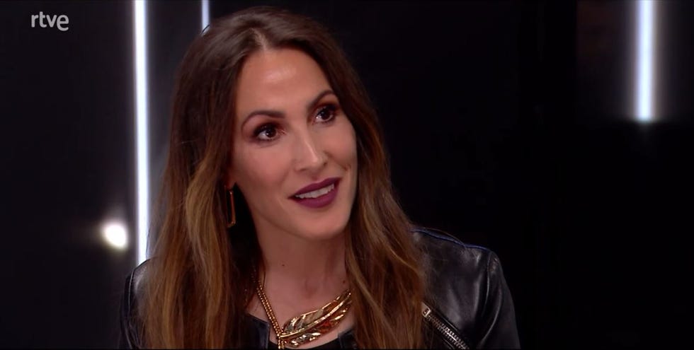 malú en el programa 'tres puertas'