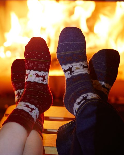 at home date night ideas cuddle fireplace