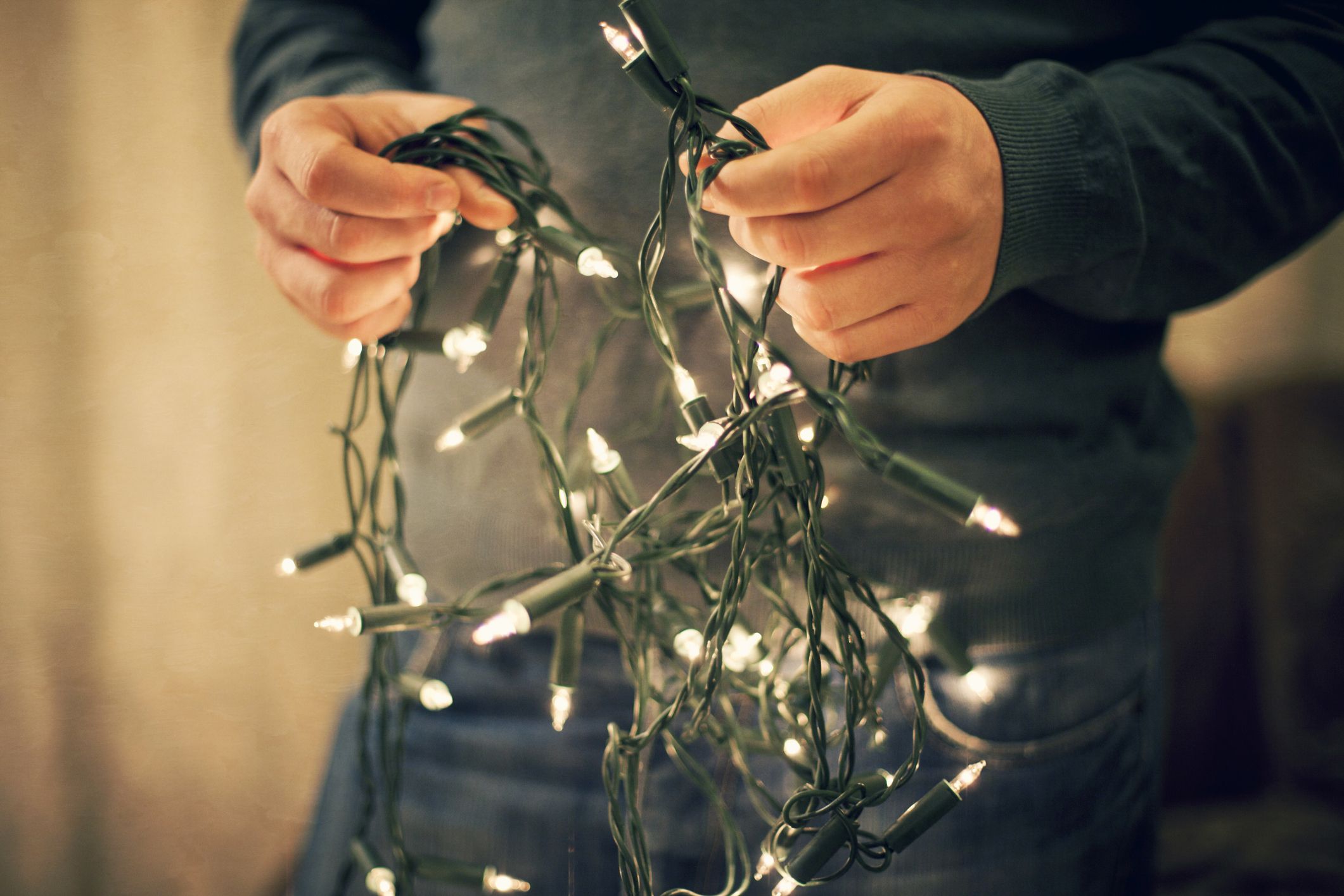 overalt At søge tilflugt hans How To Fix Christmas Lights | Christmas Light Repair Tips