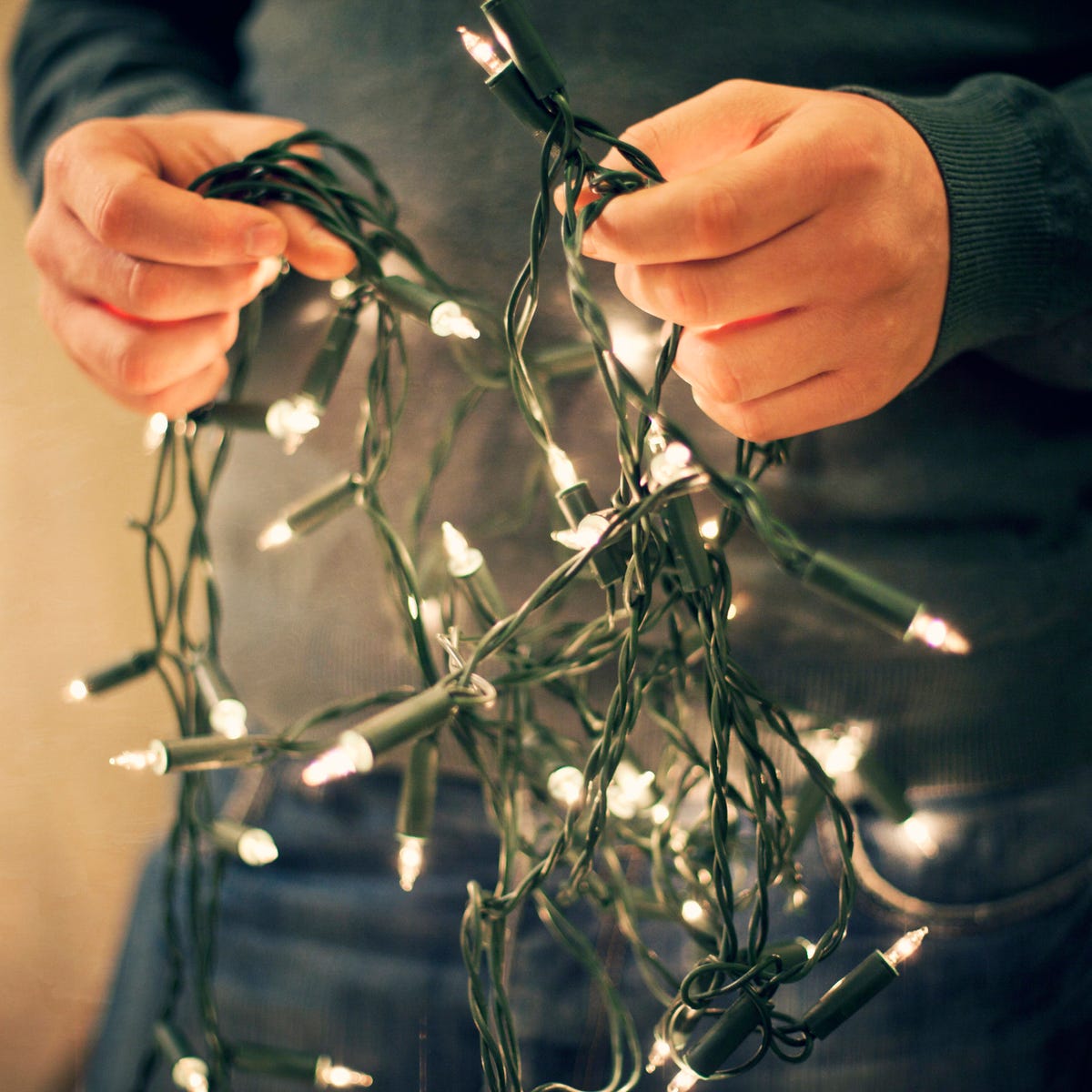 How To Fix Christmas Lights  Christmas Light Repair Tips