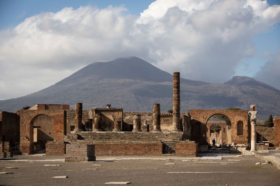 pompei deserted during coronavirus outbreak