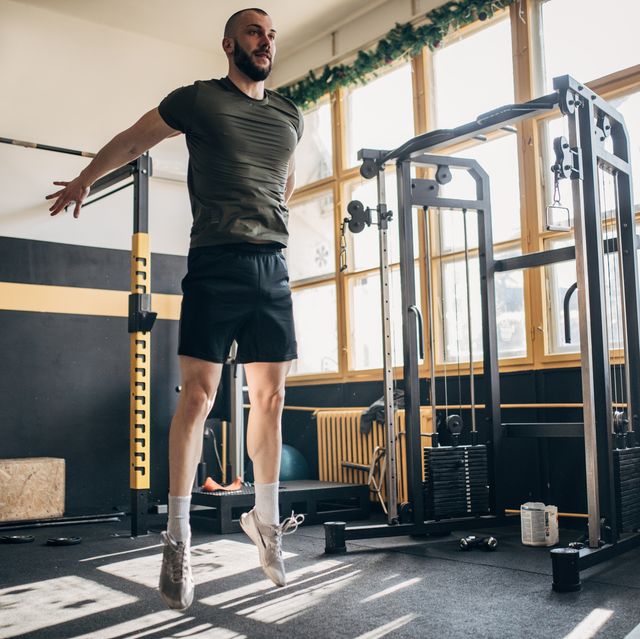 How To Do A Squat Jump—The Right Way