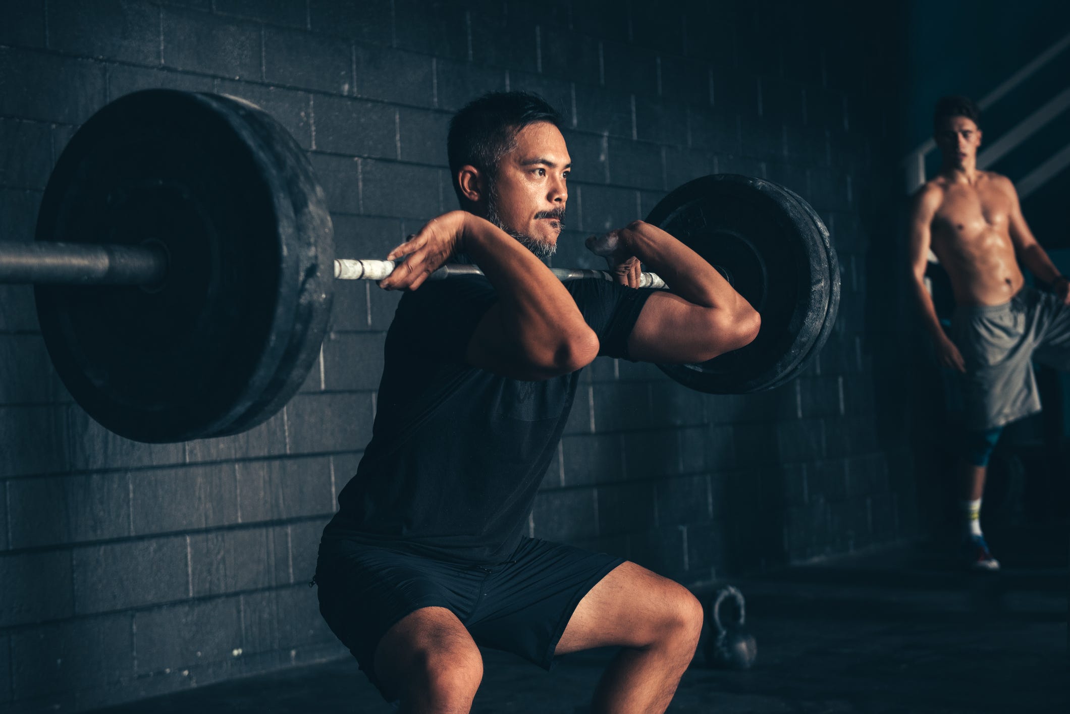 5 Must-Do Quad Muscle Building Exercises for Leg Day Workouts