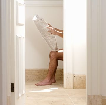 sit down to pee health benefits