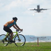 best and worst airlines for cyclists