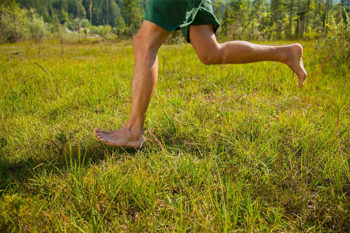 Barefoot jogging on sale