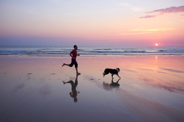 running in the late afternoon or evening is good for your health and lowers blood sugar