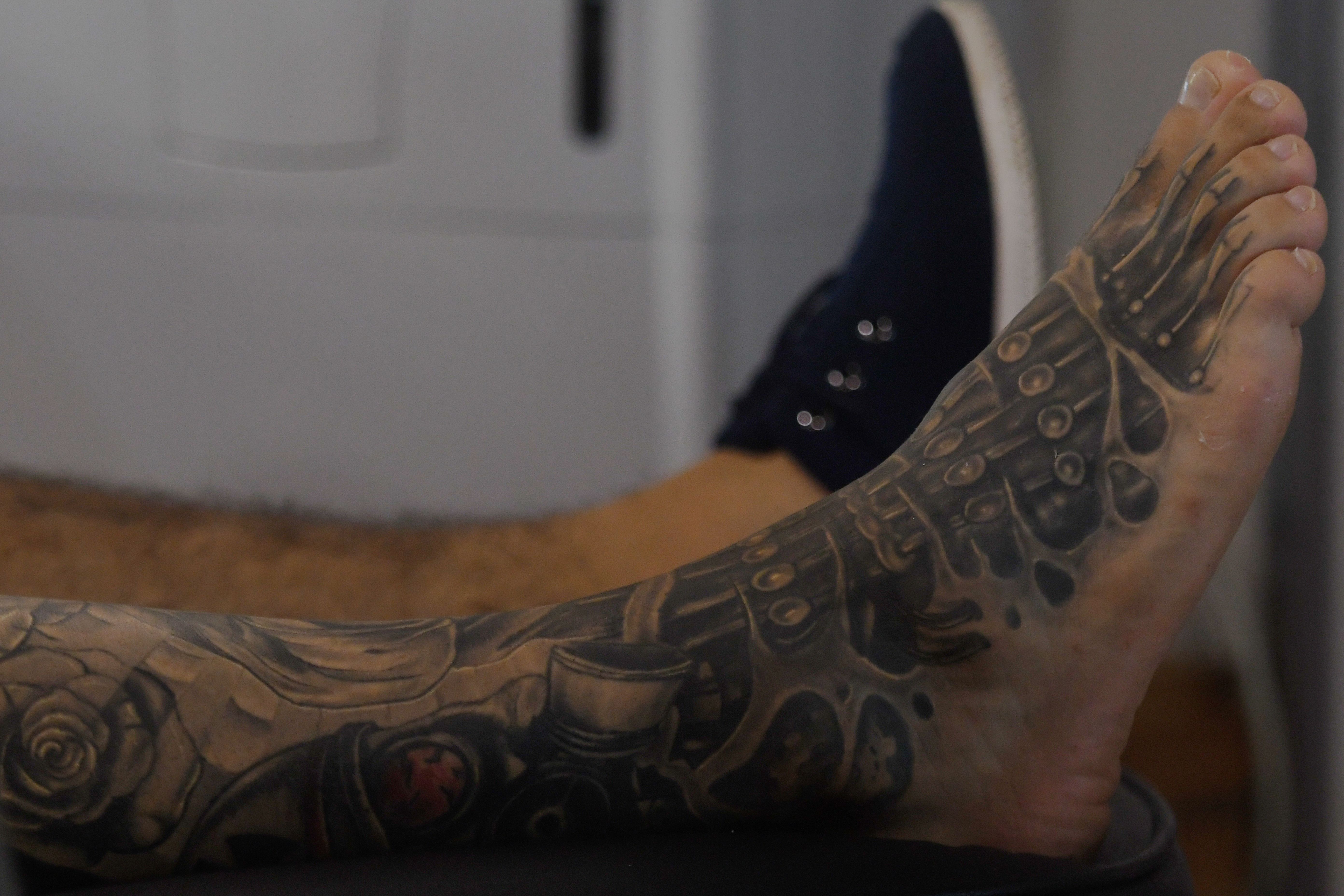 Leg tattoos. 👨🏽‍🎨✍🏽🖋🎨🖌 | Instagram