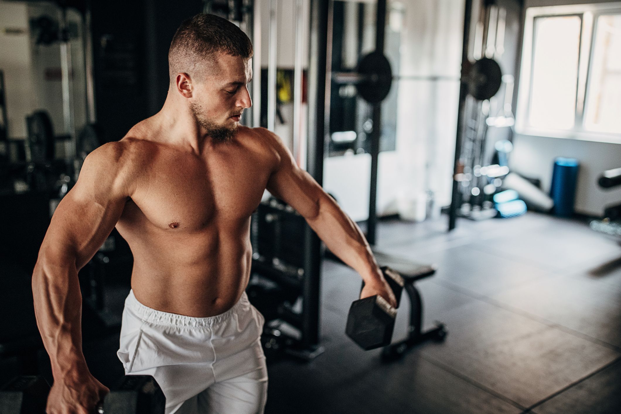 How To Build Big Boulder Shoulders Without Injuries