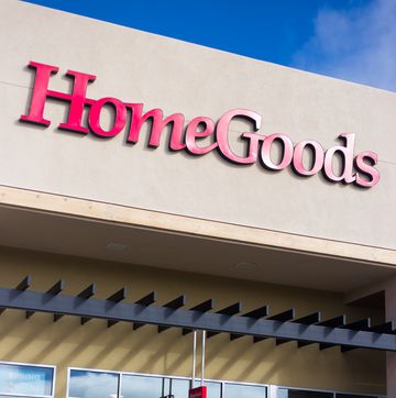 santa fe, nm man walks into homegoods store