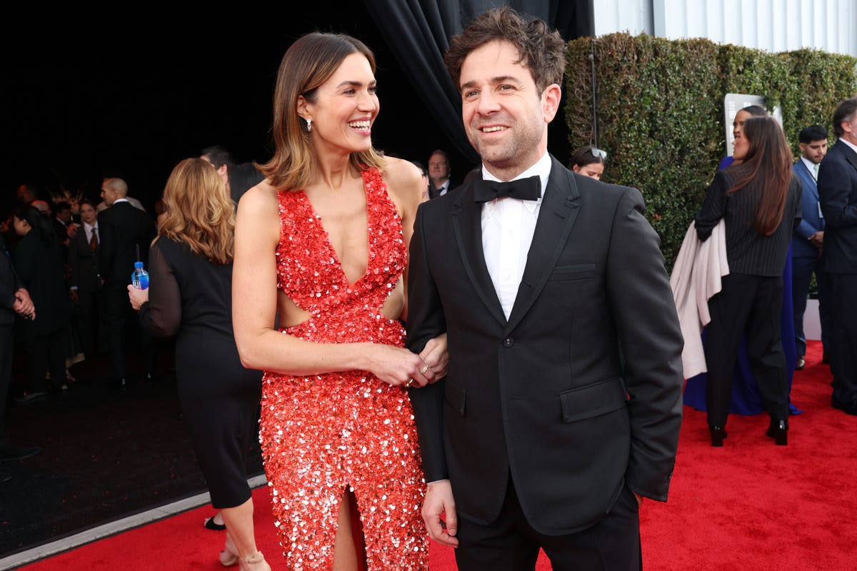 Mandy Moore and Taylor Goldsmith’s Relationship Timeline