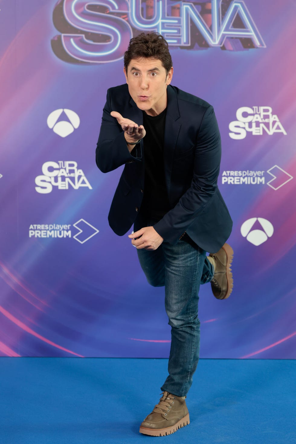 el presentador en la presentación de la nueva edición del concurso de antena 3