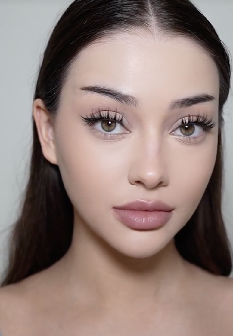 The 'Manga Lashes' Trend Is Taking Over TikTok — See Photos