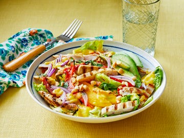 grilled chicken salad with mango vinaigrette